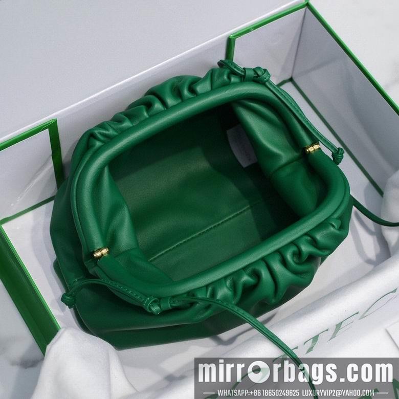 Bottega Veneta Replica Bags Pouch 22x10x6cm DL 8