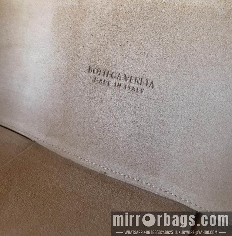 Bottega Veneta Replica Bags Intreccio 609175 38x25x14cm BG