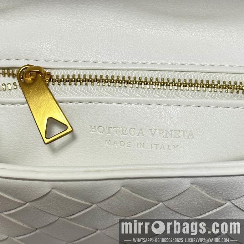 Bottega Veneta Replica Bags Andiamo 6335 13.5X21.5X4.5cm XMY 1