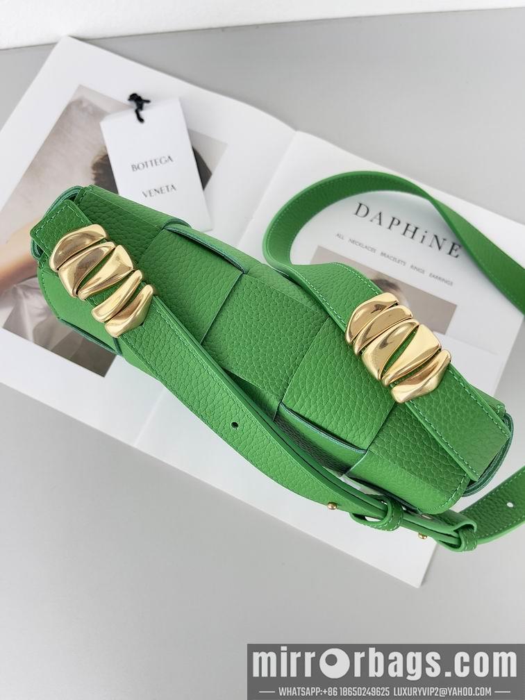 Bottega Veneta Replica Bags BV Cassette 666870 23x15x5.5cm CN