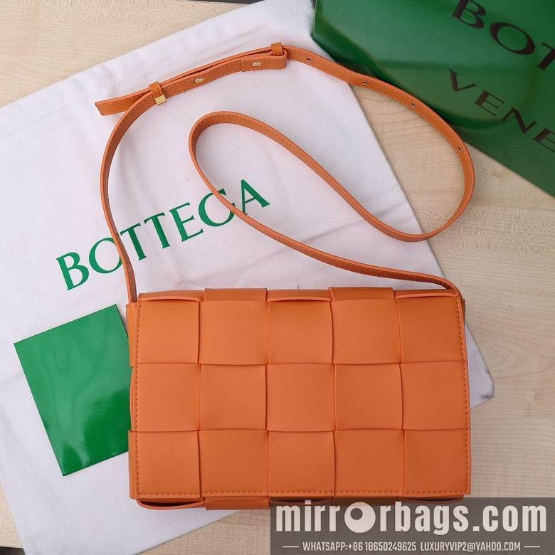 Bottega Veneta Replica Bags Cassette 3030 26X8X18cm XMY 5