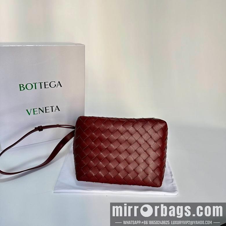 Bottega Veneta Replica Bags Parachute 211 16.5X21X17cm XMY 3
