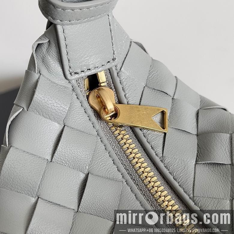 Bottega Veneta Replica Bags 754443 22X13X9cm YG 4