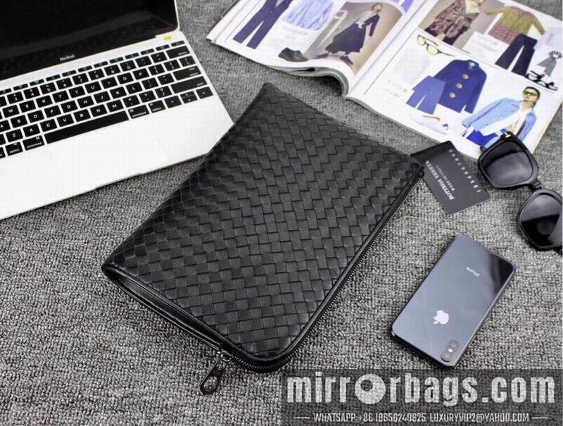 Bottega Veneta Replica Bags LT6136