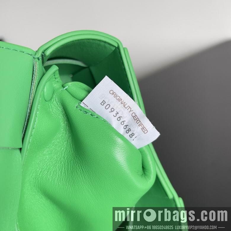 Bottega Veneta Replica Bags 710141 9.5x17.5x5cm BG