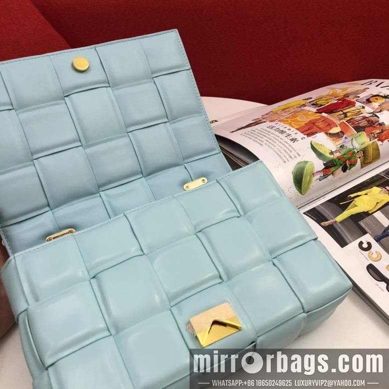 Bottega Veneta Replica Bags padded cassette 9942 26cm JY 1