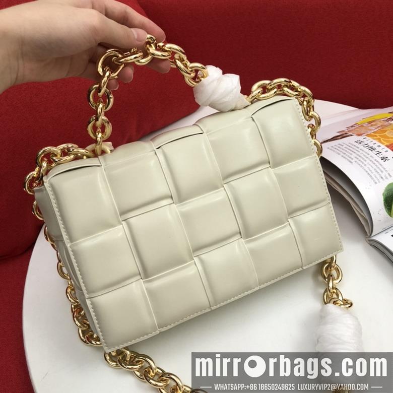 Bottega Veneta Replica Bags padded cassette 9942 26cm JY 4