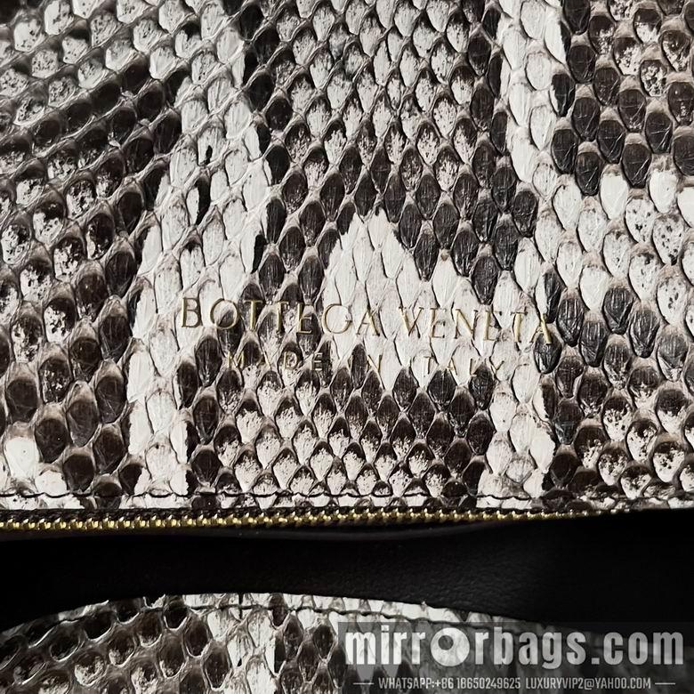 Bottega Veneta Replica Bags Liberta 806034 30X20X8cm BG