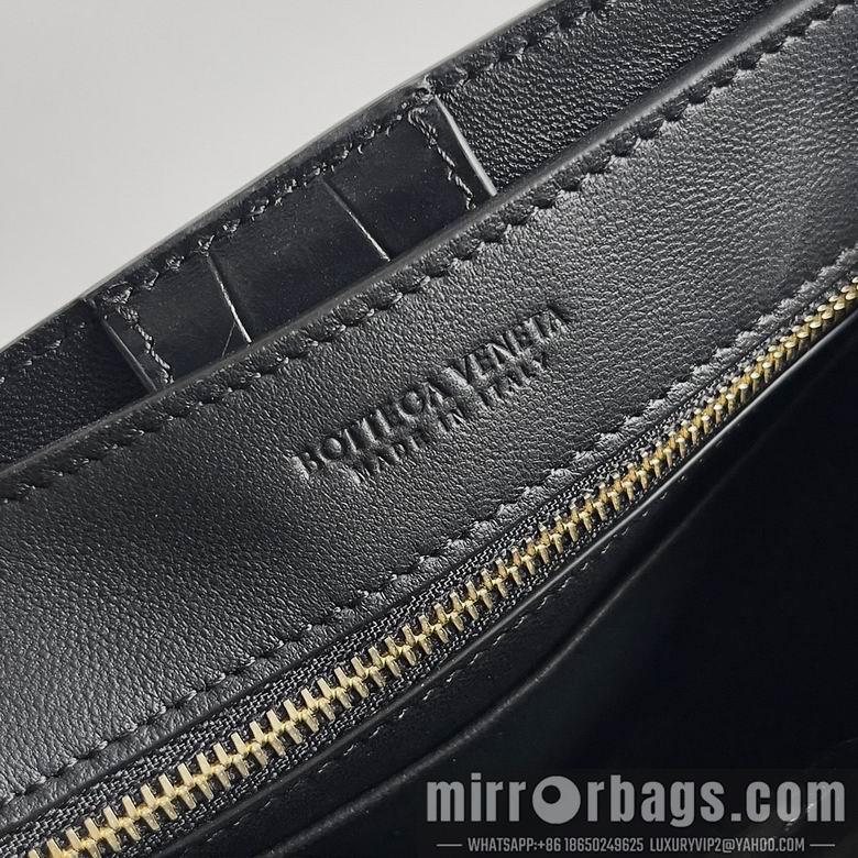 Bottega Veneta Replica Bags Andiamo 777614 22X9X15.5cm BG 5