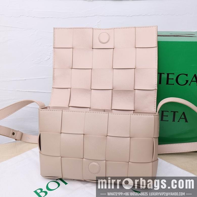 Bottega Veneta Replica Bags Cassette 3029 23X15X5.5cm XMY 5