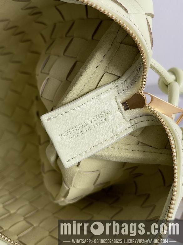 Bottega Veneta Replica Bags 680255 25x15x8cm BG 2