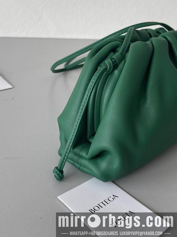Bottega Veneta Replica Bags Pouch 23x13x5cm BG 5