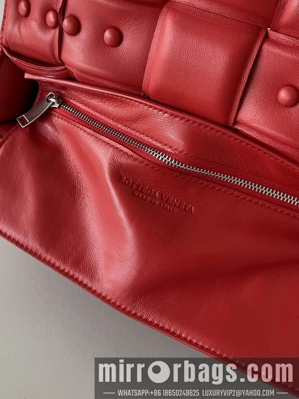 Bottega Veneta Replica Bags 631421 26x18x6cm BG 8