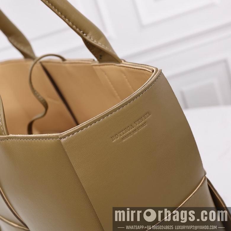 Bottega Veneta Replica Bags AD2218A 36X22X12