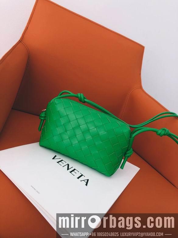 Bottega Veneta Replica Bags 666683 17x10x6cm BG