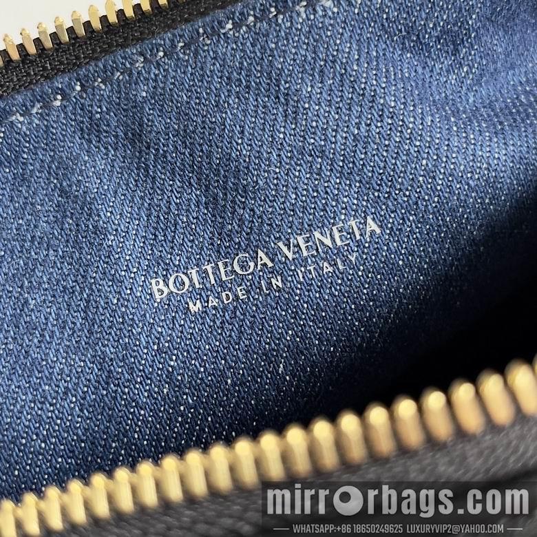 Bottega Veneta Replica Bags 796393 22X13X9cm
