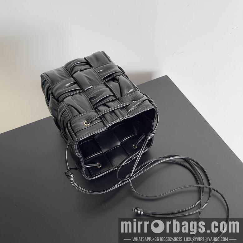 Bottega Veneta Replica Bags 717187 18x14x14cm BG 2