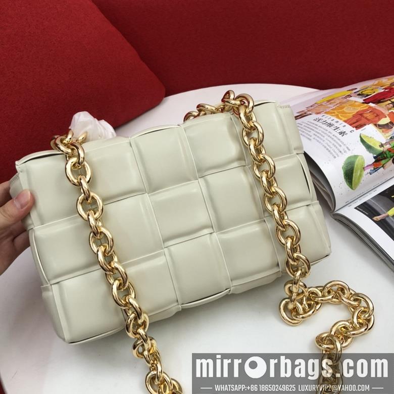 Bottega Veneta Replica Bags padded cassette 9942 26cm JY 4