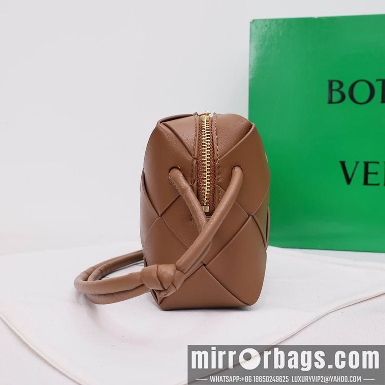 Bottega Veneta Replica Bags 002 14X22X7cm YG 3