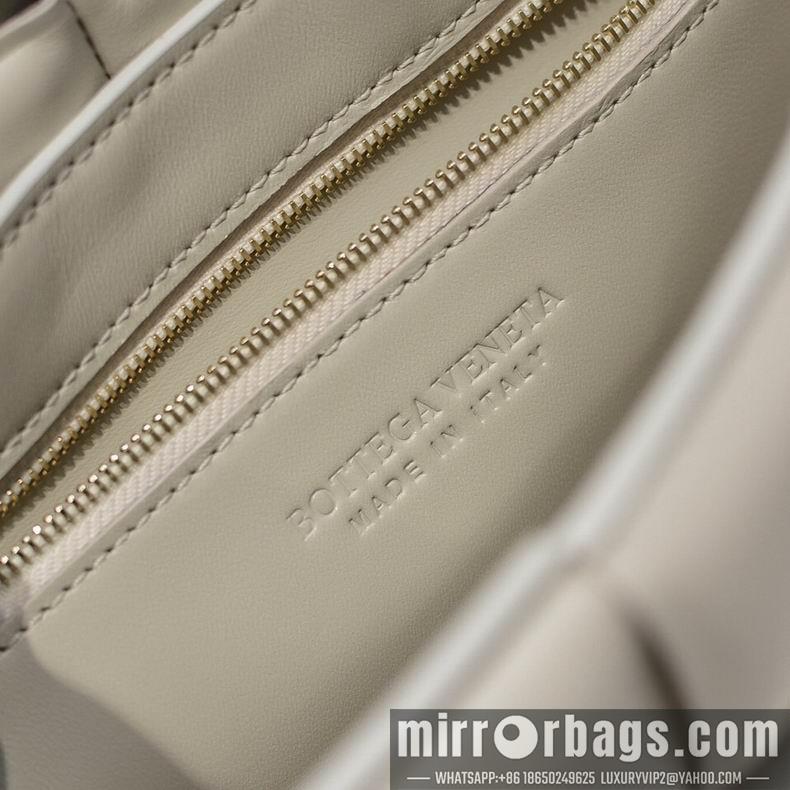 Bottega Veneta Replica Bags 6688 26x18x8 cm dl 21