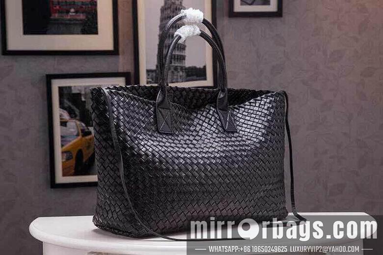 Bottega Veneta Replica Bags AD22153 40X28X17
