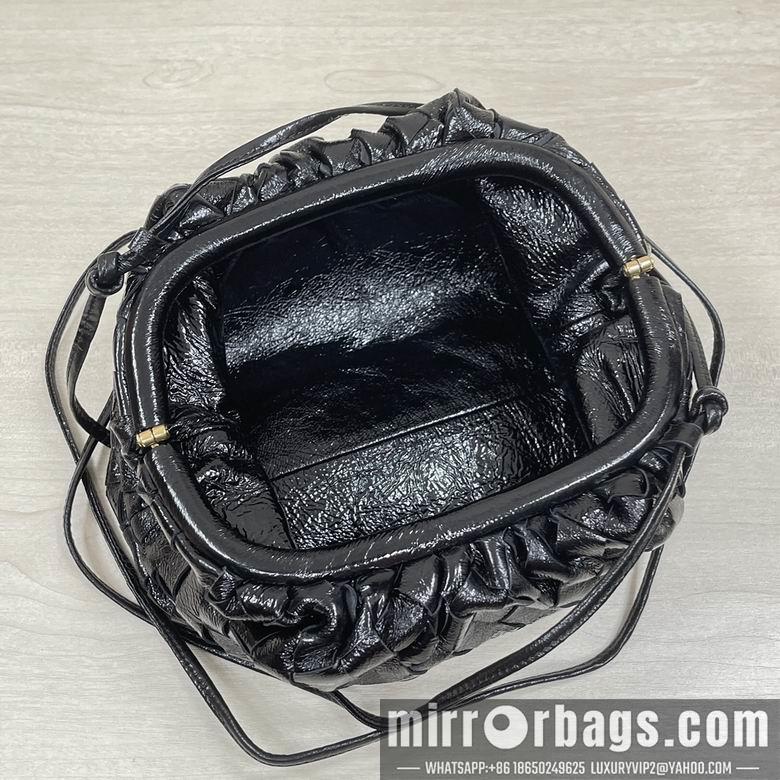 Bottega Veneta Replica Bags BV Pouch DL 5