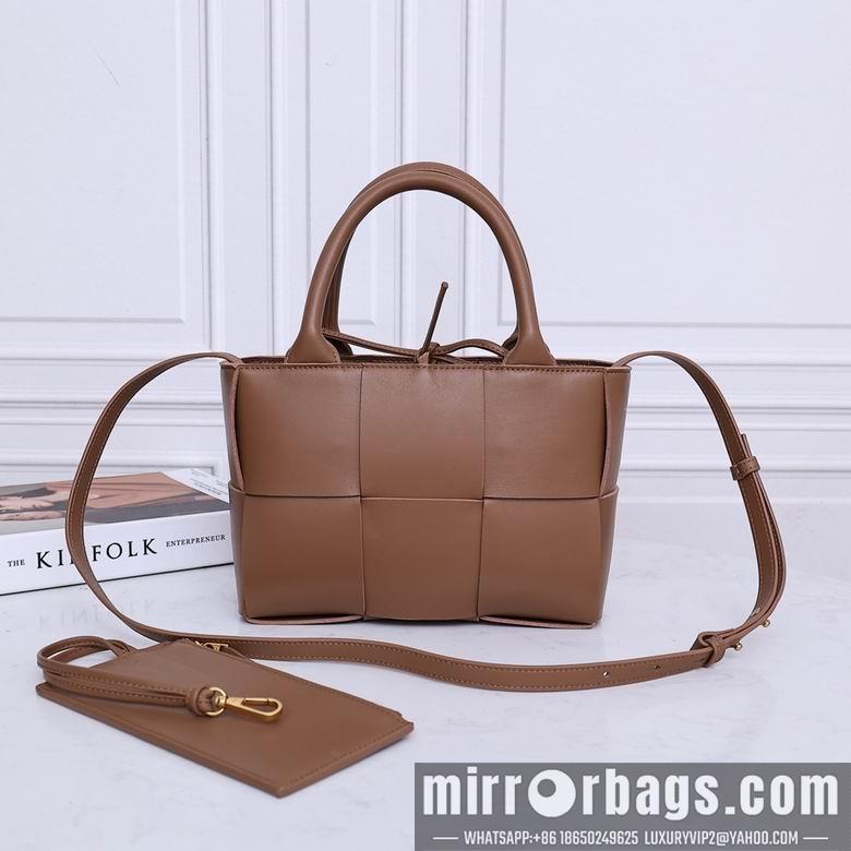 Bottega Veneta Replica Bags 2236 25X16X8cm EL 14