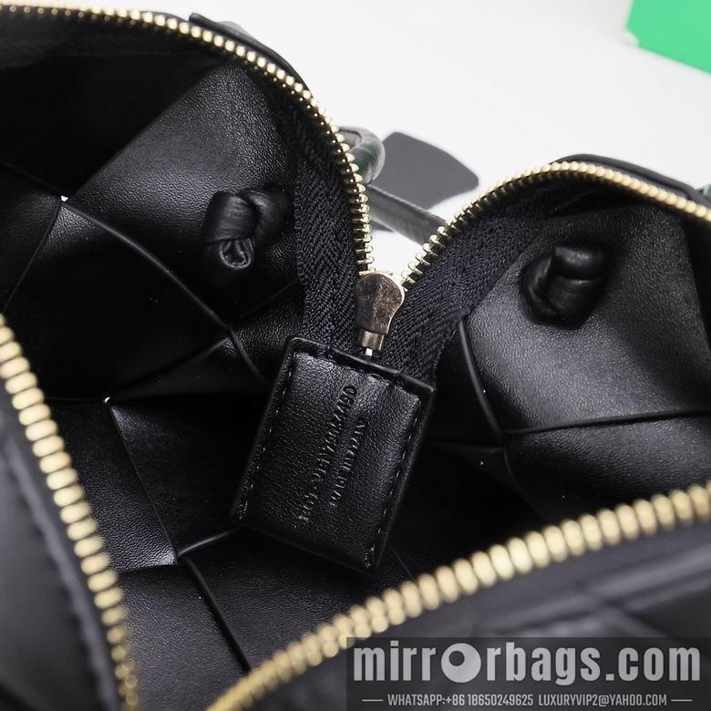 Bottega Veneta Replica Bags 002 14X22X7cm YG 1