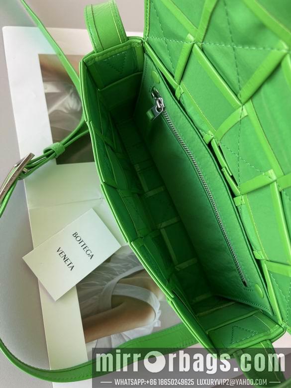 Bottega Veneta Replica Bags 667298 23x15x5cm BG 6