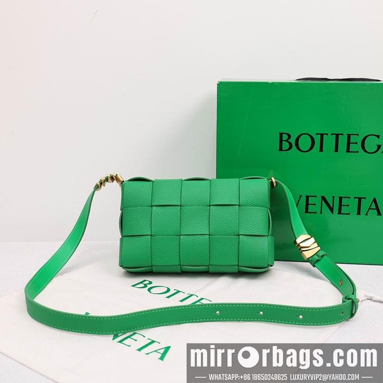 Bottega Veneta Replica Bags Cassette 3030-1 23X15X5.5cm XMY 4