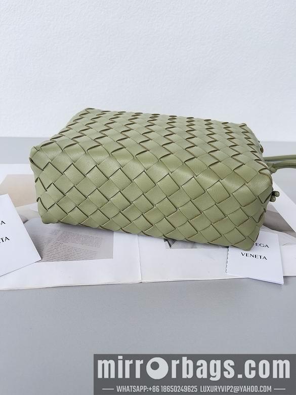 Bottega Veneta Replica Bags 680255 25x15x8cm BG 2