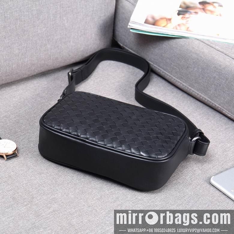Bottega Veneta Replica Bags AD3312A 22X13X5