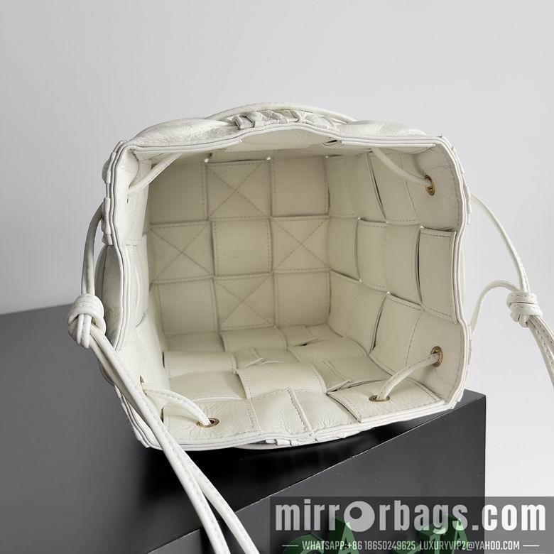 Bottega Veneta Replica Bags 717187 18x14x14cm BG 1