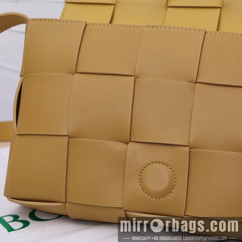 Bottega Veneta Replica Bags Cassette 3030 26X8X18cm XMY 4
