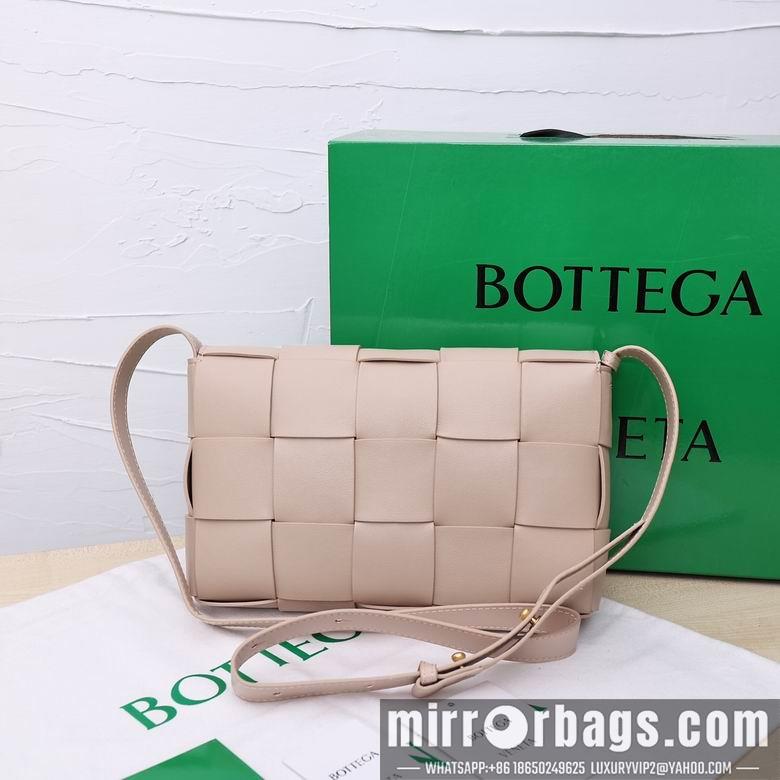 Bottega Veneta Replica Bags Cassette 3029 23X15X5.5cm XMY 5