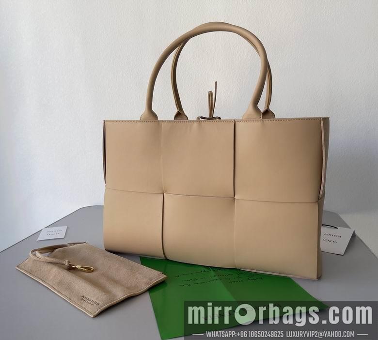 Bottega Veneta Replica Bags Intreccio 609175 38x25x14cm BG