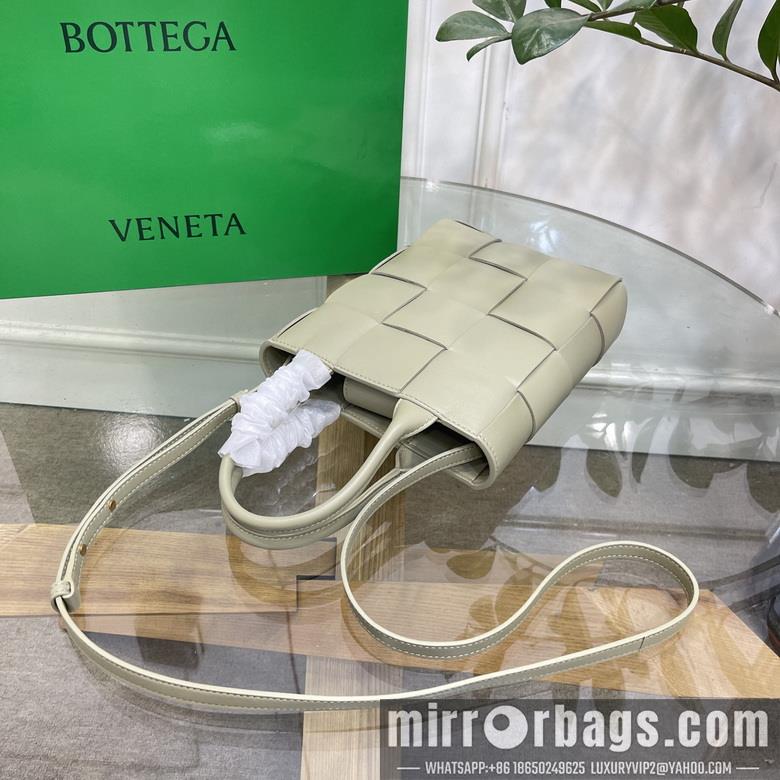 Bottega Veneta Replica Bags 709341 22X16.5X5.5cm SL 2