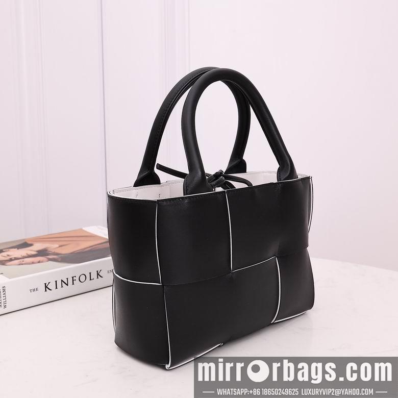 Bottega Veneta Replica Bags 2236 25X16X8cm EL 7