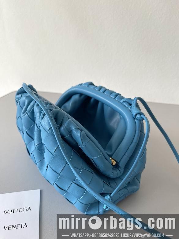 Bottega Veneta Replica Bags pouch 22x12x7cm BG 11