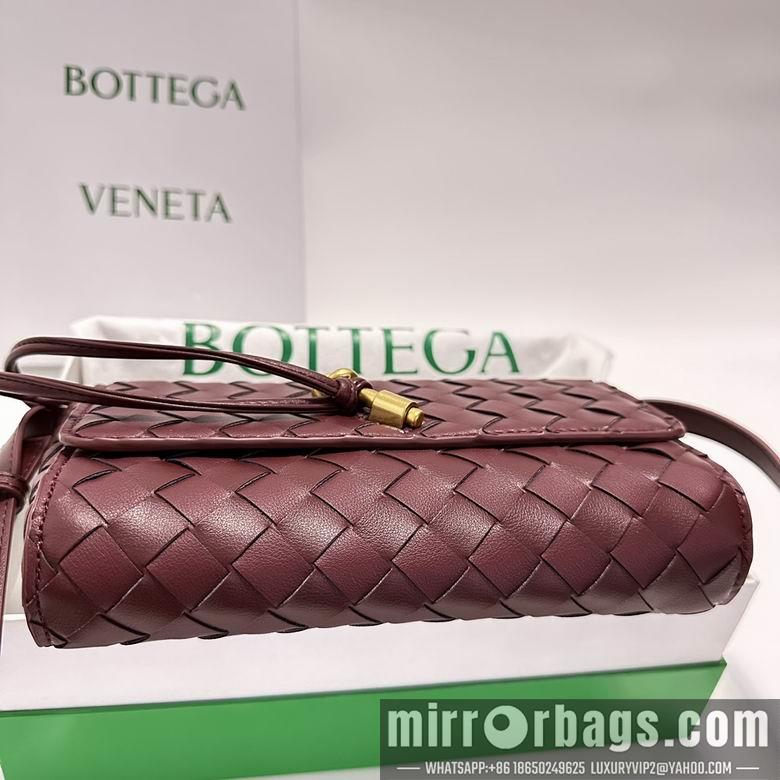 Bottega Veneta Replica Bags Andiamo 6335 13.5X21.5X4.5cm XMY 3