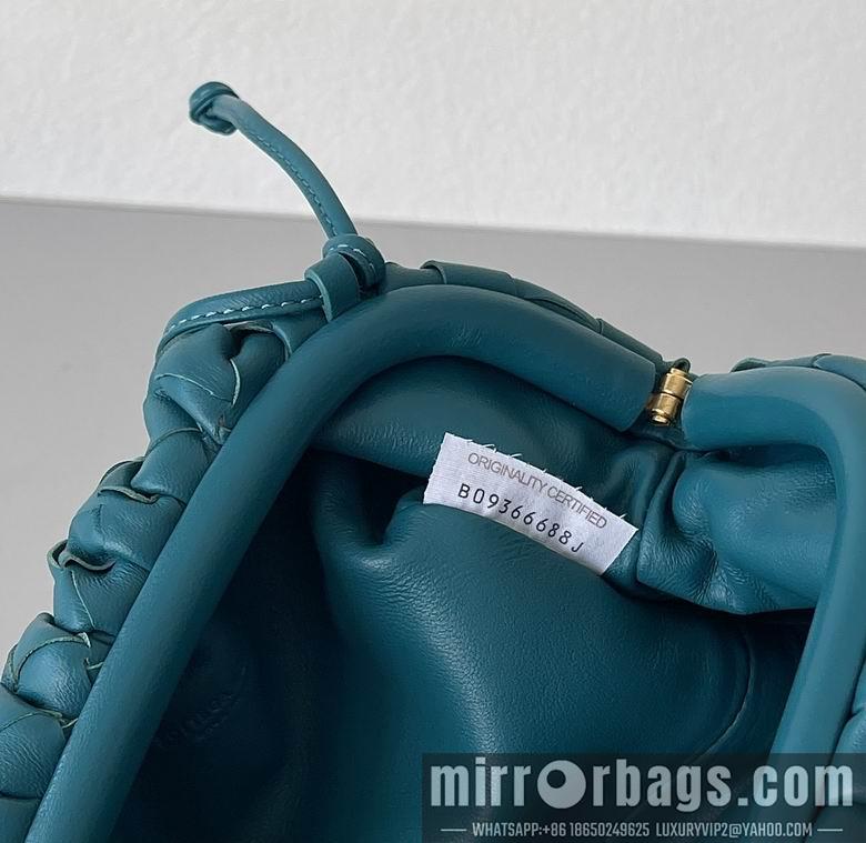 Bottega Veneta Replica Bags pouch 22x12x7cm BG 8