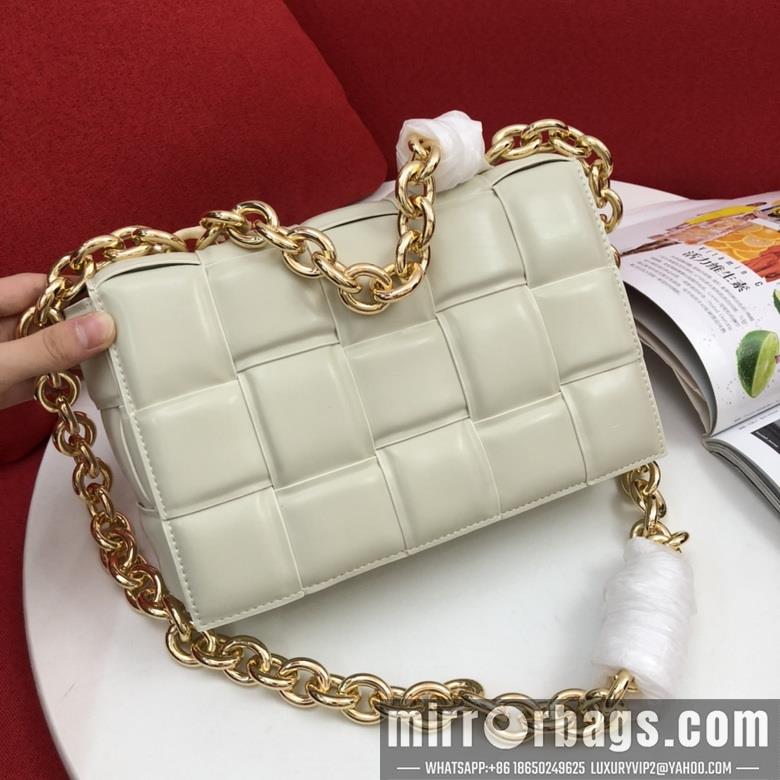 Bottega Veneta Replica Bags padded cassette 9942 26cm JY 4