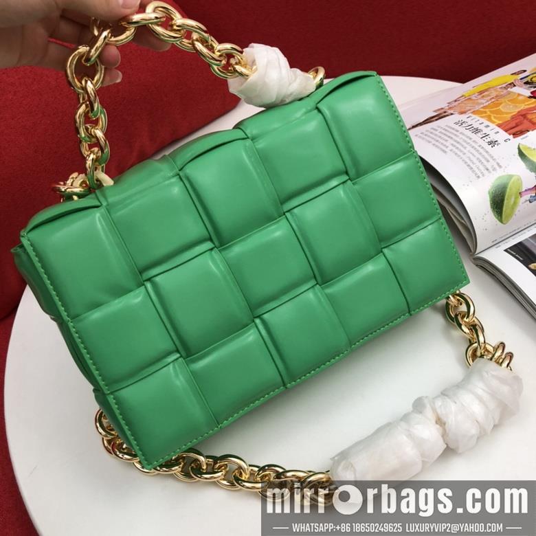 Bottega Veneta Replica Bags padded cassette 9942 26cm JY 6