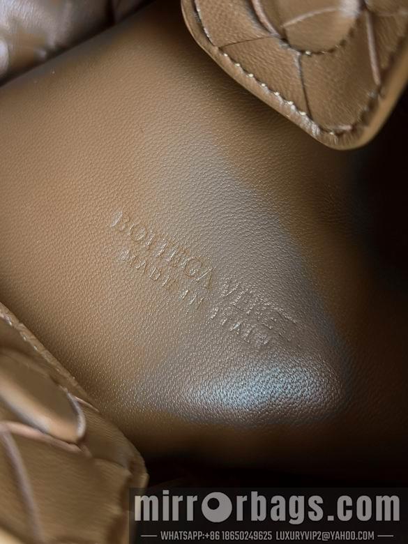 Bottega Veneta Replica Bags 796569 21X17X16.5cm YG 3