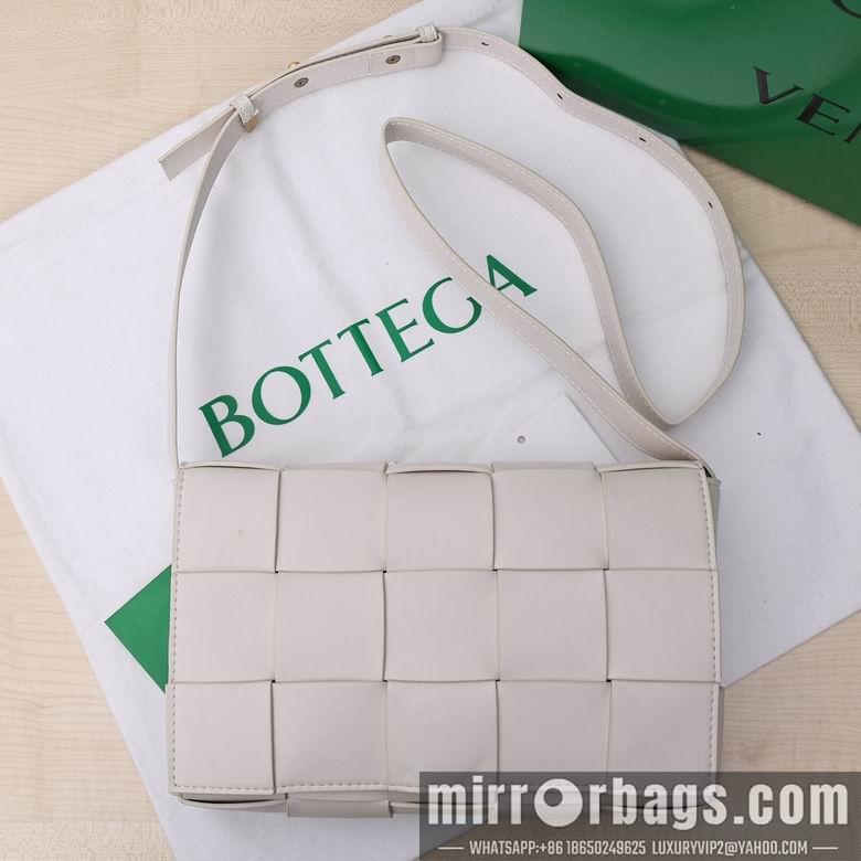Bottega Veneta Replica Bags Cassette 3030 26X8X18cm XMY 2