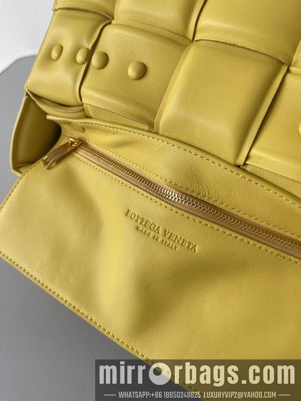 Bottega Veneta Replica Bags 631421 26x18x6cm BG 7