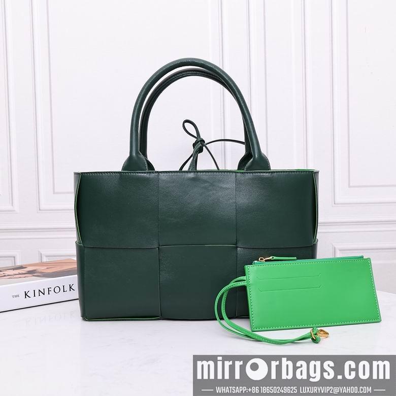 Bottega Veneta Replica Bags AD2218A 36X22X12