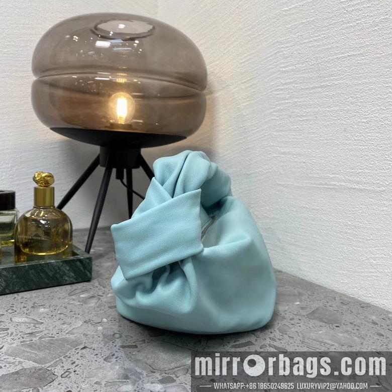 Bottega Veneta Replica Bags AD0149  30X23X15