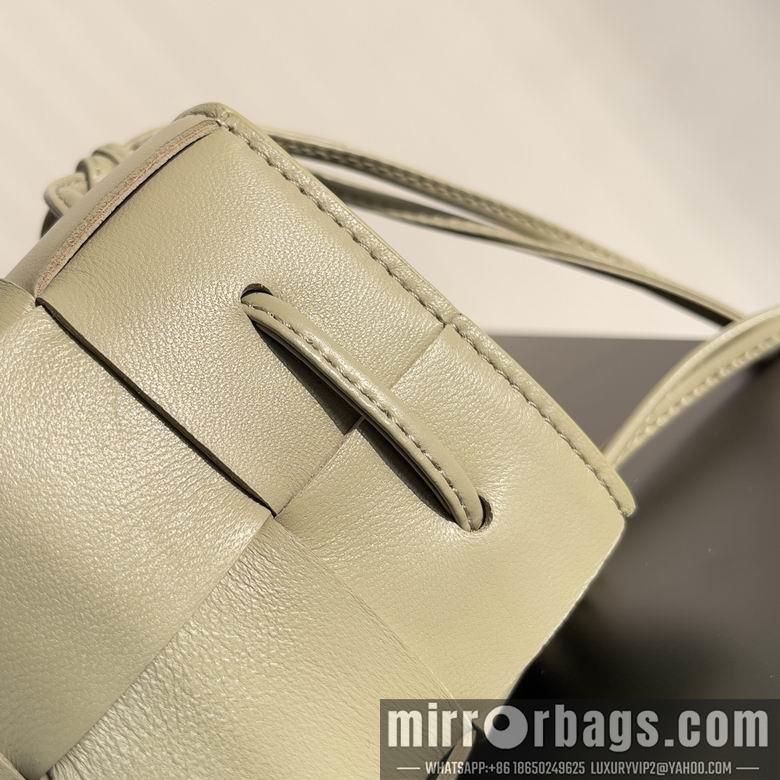 Bottega Veneta Replica Bags 680217 14x9x9cm BG 2