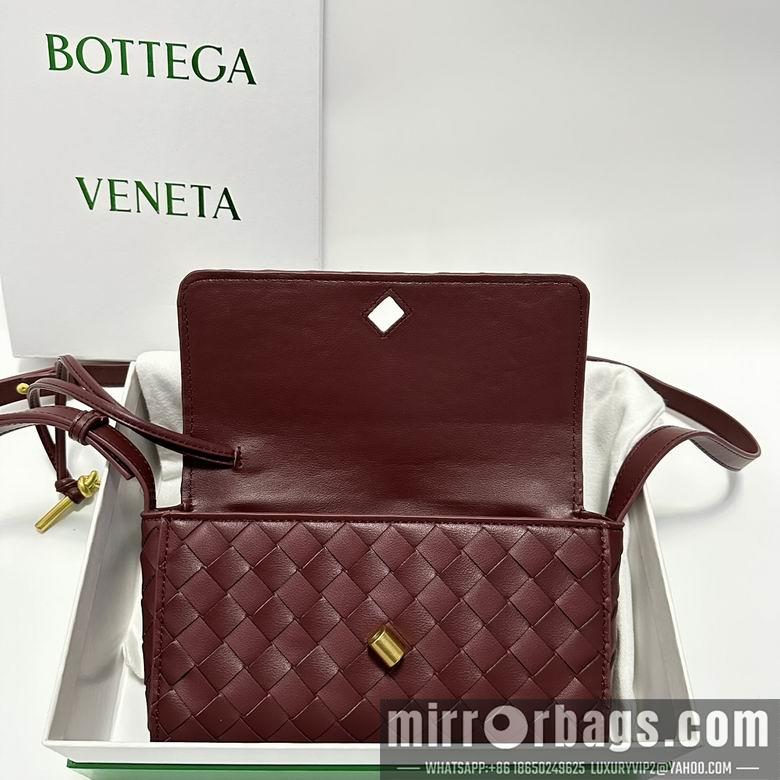 Bottega Veneta Replica Bags Andiamo 6335 13.5X21.5X4.5cm XMY 3
